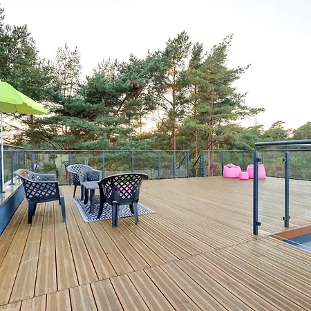 Poddabek Comfort I Z Tarasem Na Dachu, Ogrodkiem, Basenem Zewnetrznym I Wewnetrznym, Sala Zabaw I Animacjami Appartamento