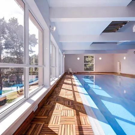 Poddabek Comfort I Z Tarasem Na Dachu, Ogrodkiem, Basenem Zewnetrznym I Wewnetrznym, Sala Zabaw I Animacjami Apartment *