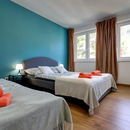 Poddabek Comfort I Z Tarasem Na Dachu, Ogrodkiem, Basenem Zewnetrznym I Wewnetrznym, Sala Zabaw I Animacjami ポッドンビエ