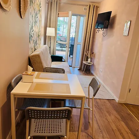 Appartamento Poddabek Comfort I Z Tarasem Na Dachu, Ogrodkiem, Basenem Zewnetrznym I Wewnetrznym, Sala Zabaw I Animacjami