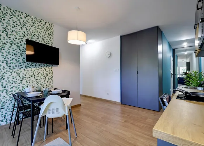 Poddabek Comfort I Z Tarasem Na Dachu, Ogrodkiem, Basenem Zewnetrznym I Wewnetrznym, Sala Zabaw I Animacjami Апартаменты *