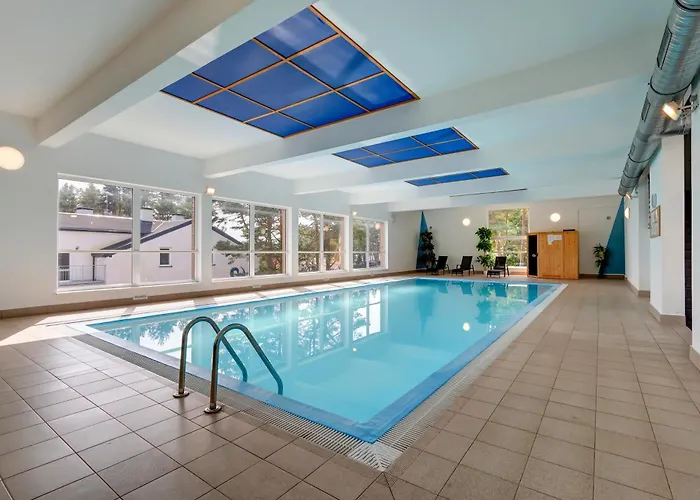 Poddabek Comfort I Z Tarasem Na Dachu, Ogrodkiem, Basenem Zewnetrznym I Wewnetrznym, Sala Zabaw I Animacjami Поддомбе