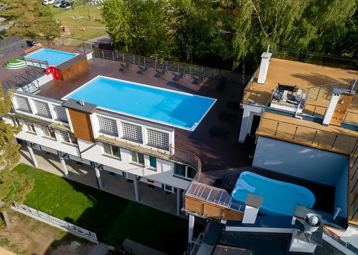 Poddabek Comfort I Z Tarasem Na Dachu, Ogrodkiem, Basenem Zewnetrznym I Wewnetrznym, Sala Zabaw I Animacjami * Поддомбе