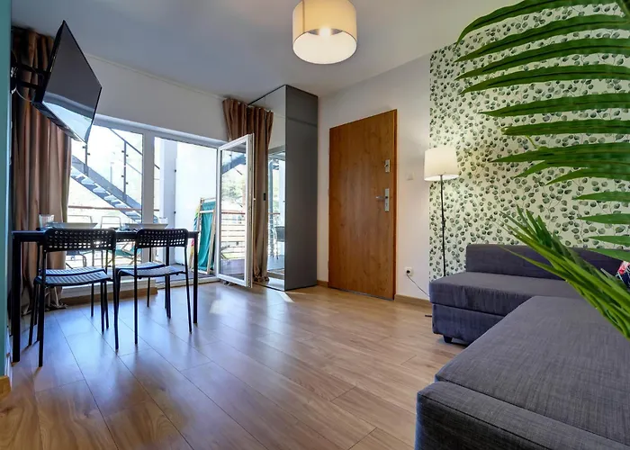 Poddabek Comfort I Z Tarasem Na Dachu, Ogrodkiem, Basenem Zewnetrznym I Wewnetrznym, Sala Zabaw I Animacjami Апартаменты *