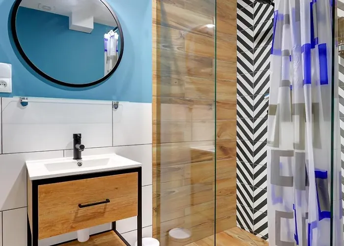 Poddabek Comfort I Z Tarasem Na Dachu, Ogrodkiem, Basenem Zewnetrznym I Wewnetrznym, Sala Zabaw I Animacjami Поддомбе