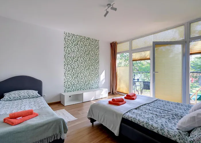 Апартаменты Poddabek Comfort I Z Tarasem Na Dachu, Ogrodkiem, Basenem Zewnetrznym I Wewnetrznym, Sala Zabaw I Animacjami