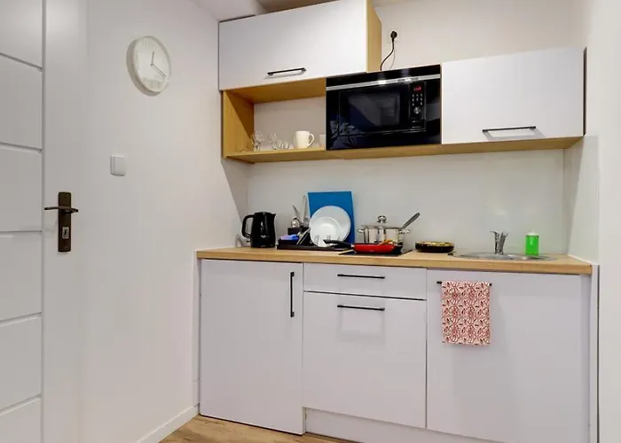 Апартаменты Poddabek Comfort I Z Tarasem Na Dachu, Ogrodkiem, Basenem Zewnetrznym I Wewnetrznym, Sala Zabaw I Animacjami Поддомбе